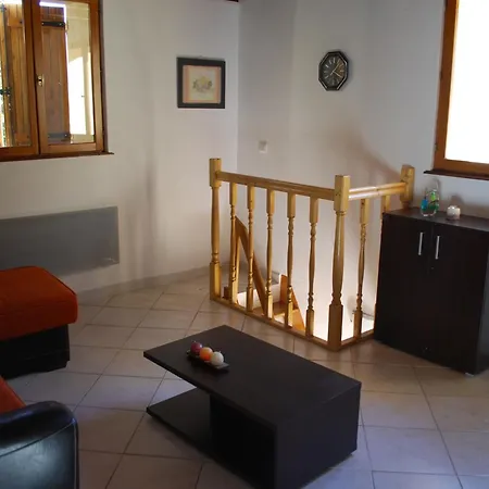 Holiday home Gite Loisirs Provence